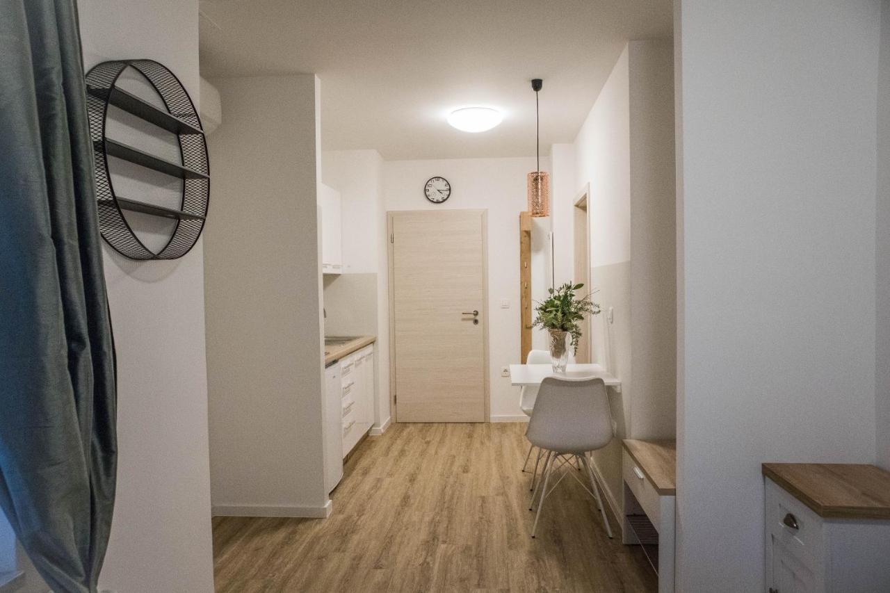 Jantar Apartmaji Novo Mesto Eksteriør billede
