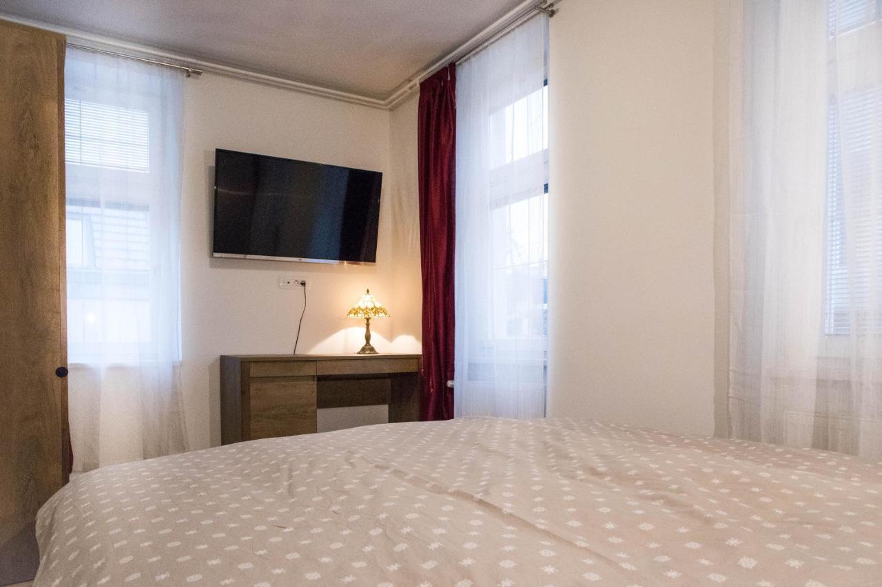 Jantar Apartmaji Novo Mesto Eksteriør billede