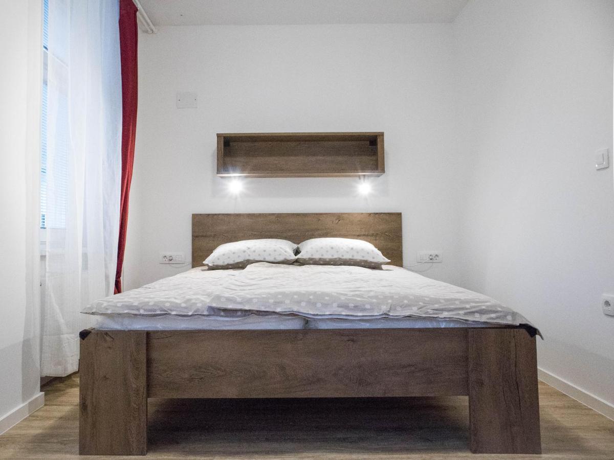 Jantar Apartmaji Novo Mesto Eksteriør billede